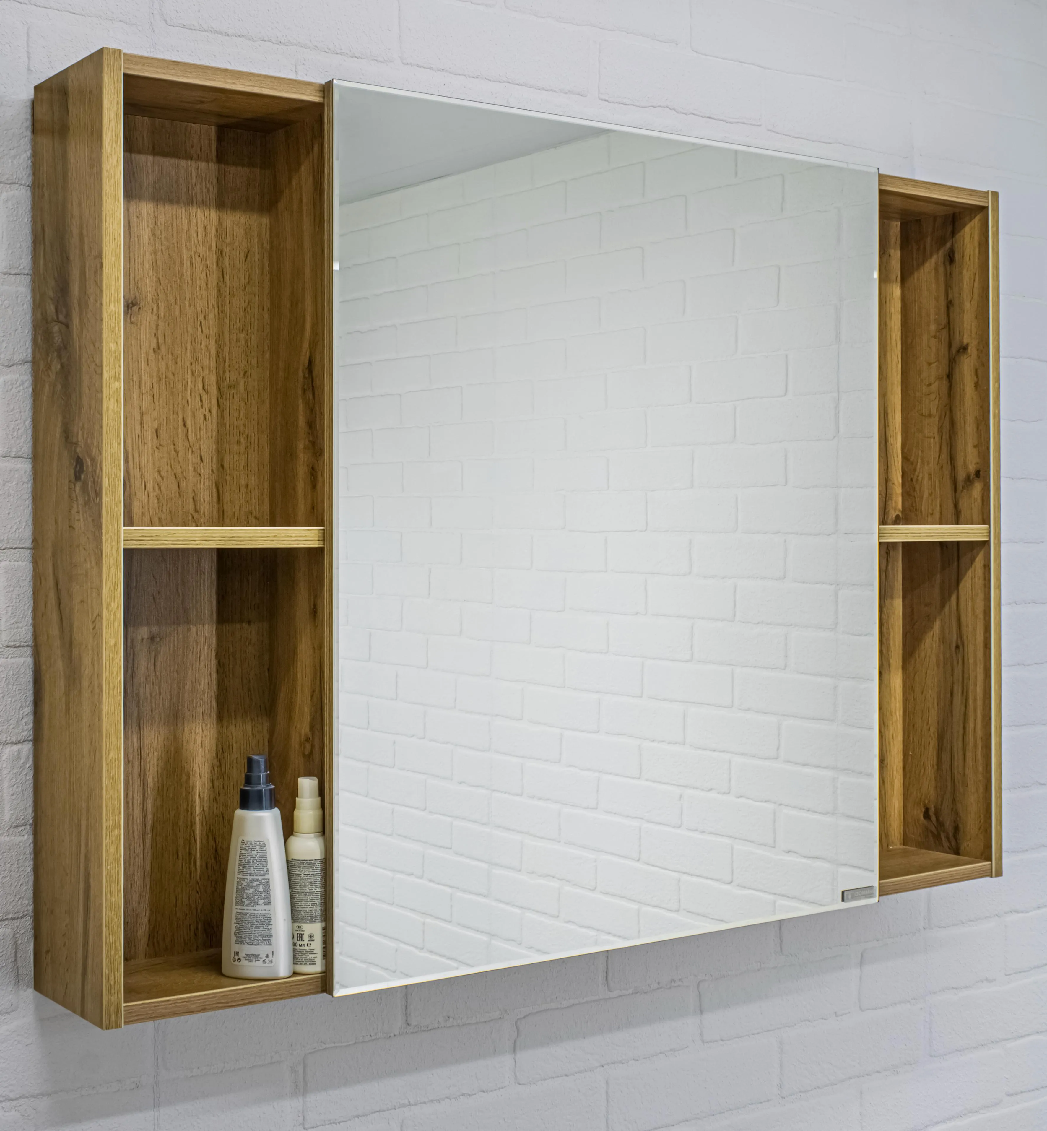 Шкаф-зеркало Craft 100 левый/правый Домино