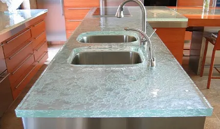 Стеклянная столешница для кухни