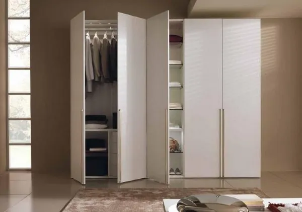 Готовые распашные шкафы