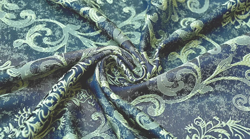 Материалы для обивки дивана: виды и особенности