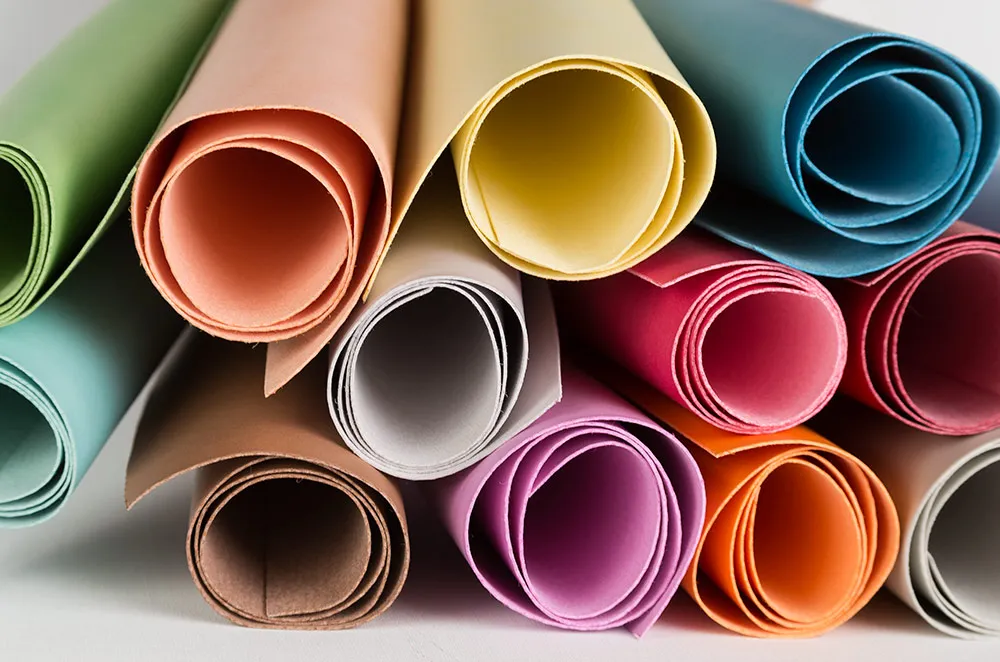 Материалы для обивки дивана: виды и особенности