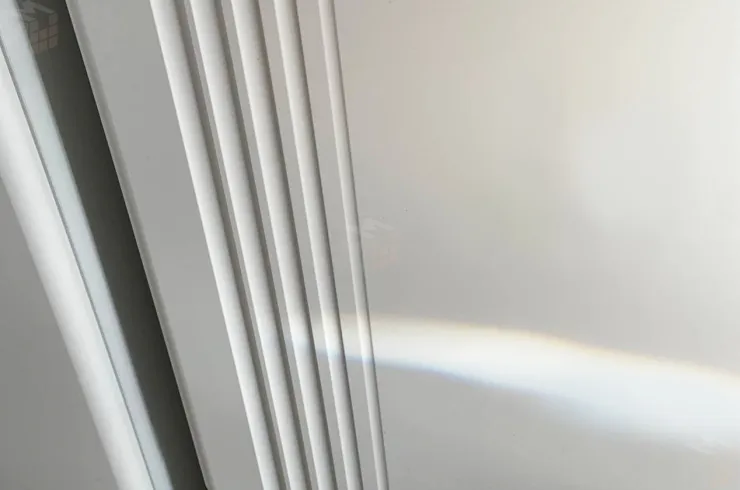 Шкаф трехдверный Ева  105.02 с зеркалом