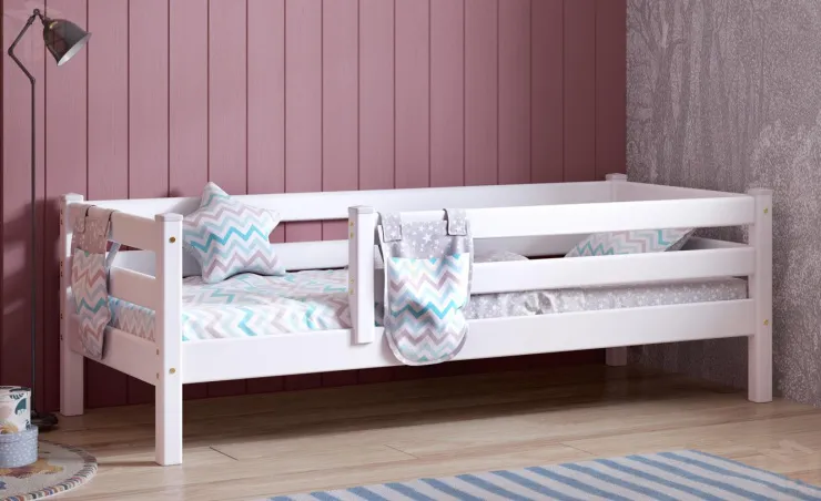 Кровать Соня 3 с защитой по периметру