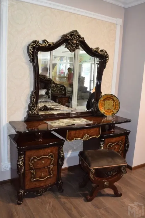 Туалетный столик Джоконда корень дуба глянец