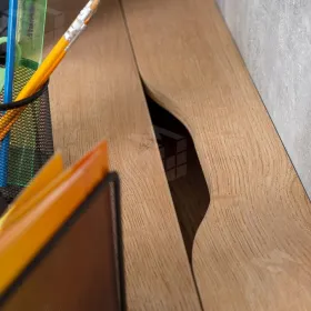 Стол письменный ЛОЙС 84