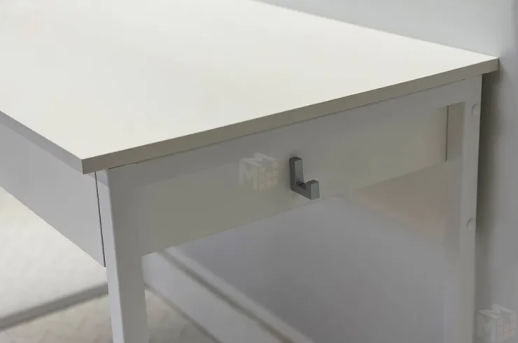 Стол Юниор белое дерево/белый муар