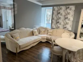 Диван Лара угловой 3-у-2 бежевый золото