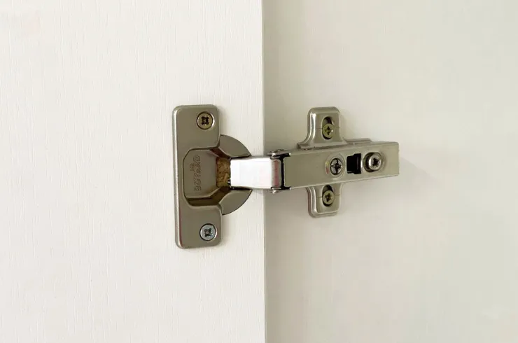 Антресоль трехдверная Зефир 119.01 белое дерево/пудра розовая (эмаль)