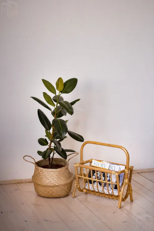 Газетница из ротанга 17/13