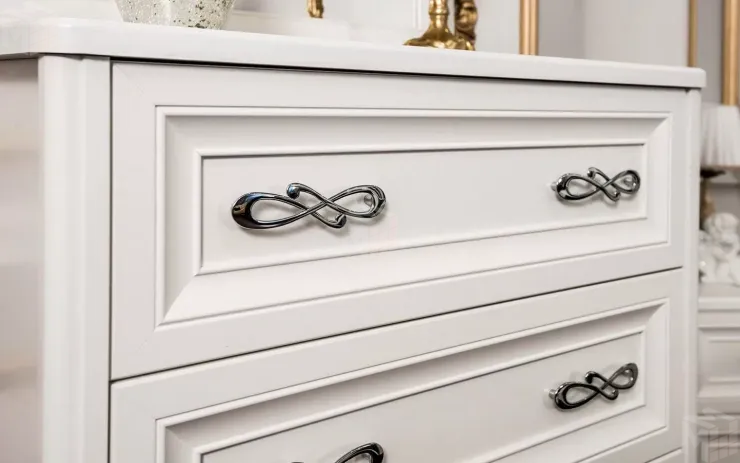 Комод Мишель 4 ящ. узкий белый матовый