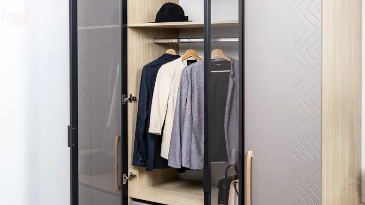  Шкаф-витрина для одежды Амьен 16.395