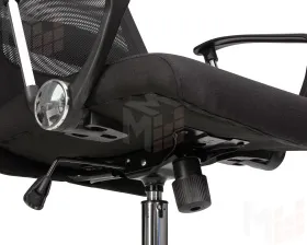 Офисное кресло для персонала DOBRIN PIERCE (чёрный)