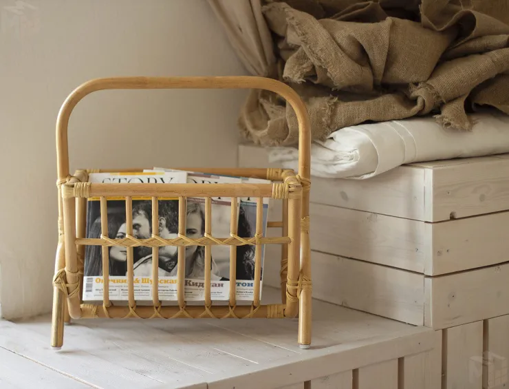 Газетница из ротанга 17/13