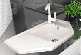 Угловая односекционная мойка ULGRAN U-109