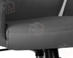 Офисное кресло для руководителей DOBRIN COLTON (серый)