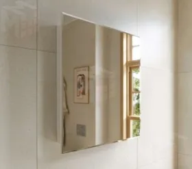 Зеркальный шкаф Paris 700