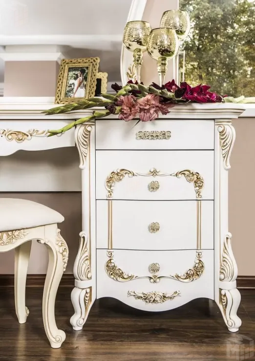 Туалетный столик Анна Мария белый матовый