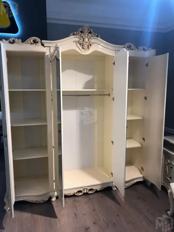 Шкаф Джоконда 4-дверный крем глянец