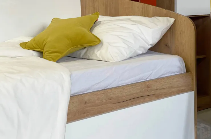 Кровать Форсаж дуб крафт золотой/белый