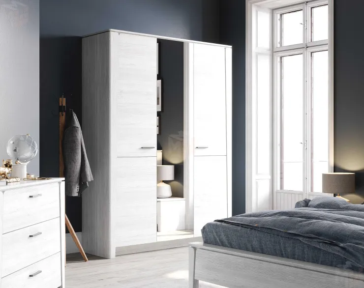 Шкаф трёхдверный Мальта (дуб винтерберг)