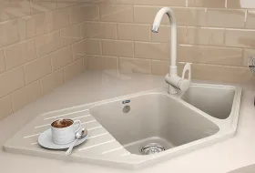 Угловая двухсекционная мойка ULGRAN U-409