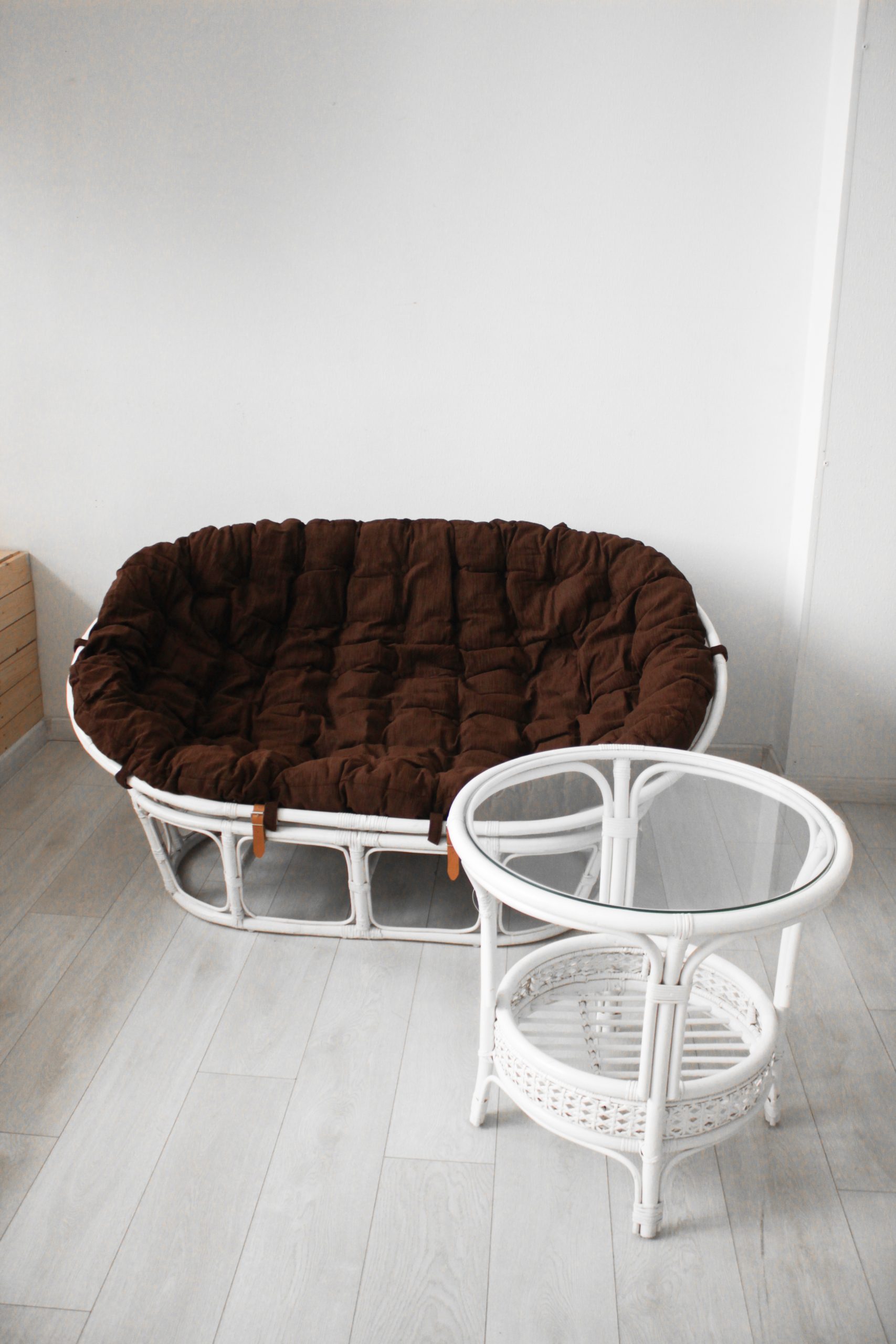 Подушка на диван Мамасан коричневая