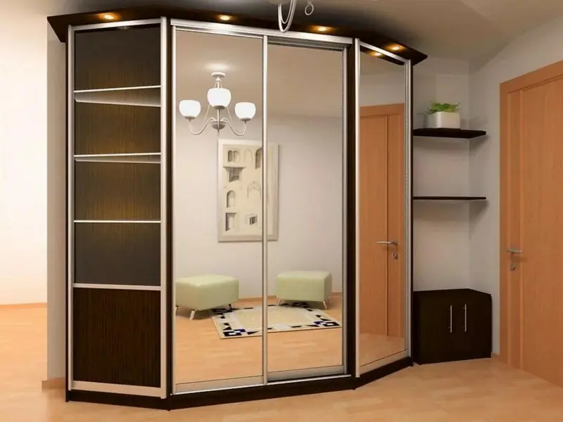 шкаф-купе с угловой секцией