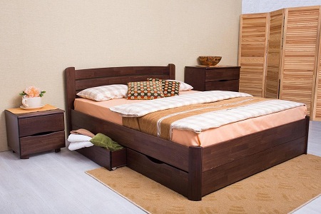 Современная кровать с выдвижными ящиками