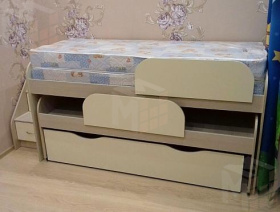 Двухъярусная кровать Фанки Кидз-8 с выдвижным ящиком